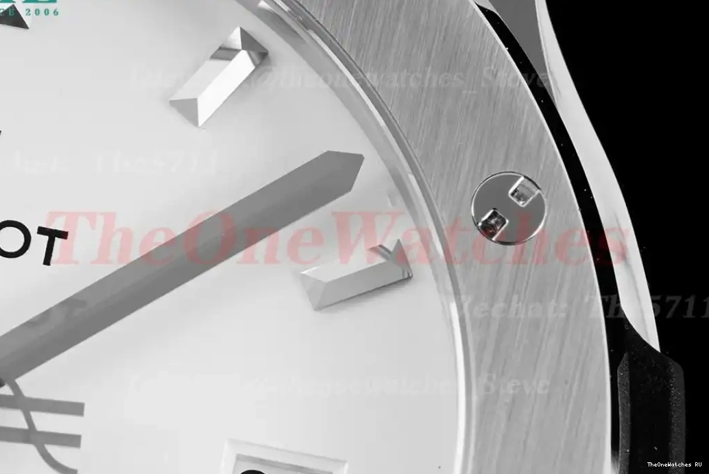 A1110 White 42mm Stk SS Classic APSF Fusion LE 0610